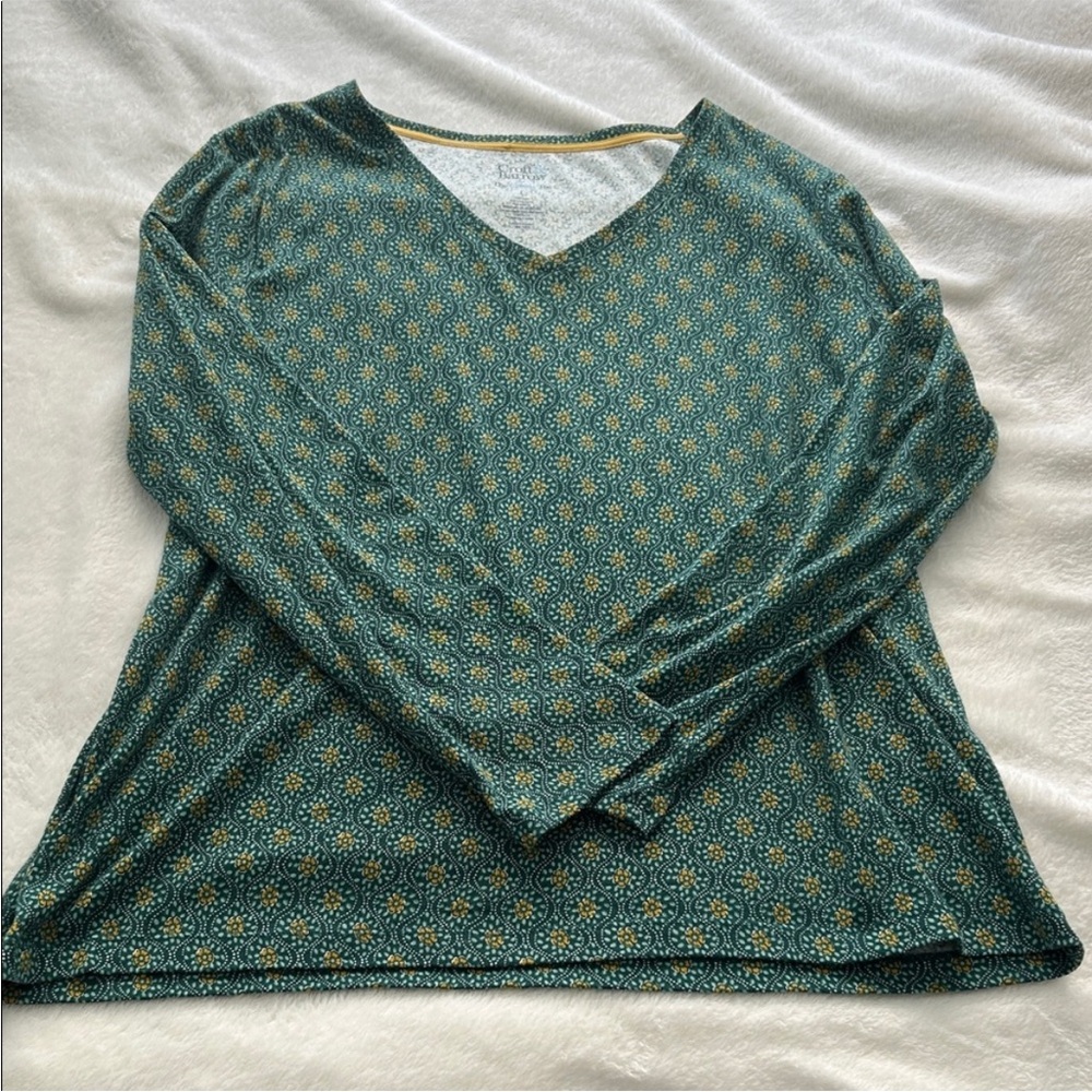 Croft & Barrow Green and Yellow Long Sleeve Top
